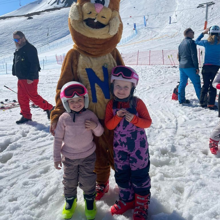 339062885_1557340954758679_2730218347304871544_n