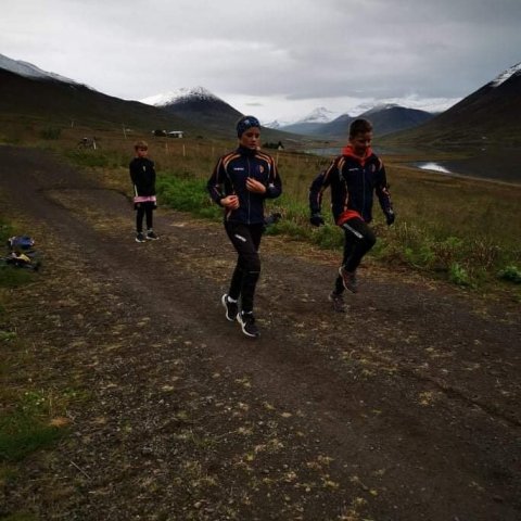 received_349198429637059