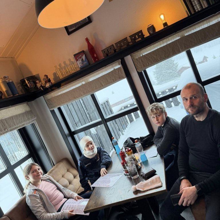 612384597_10232926801297328_4741282032521227980_n