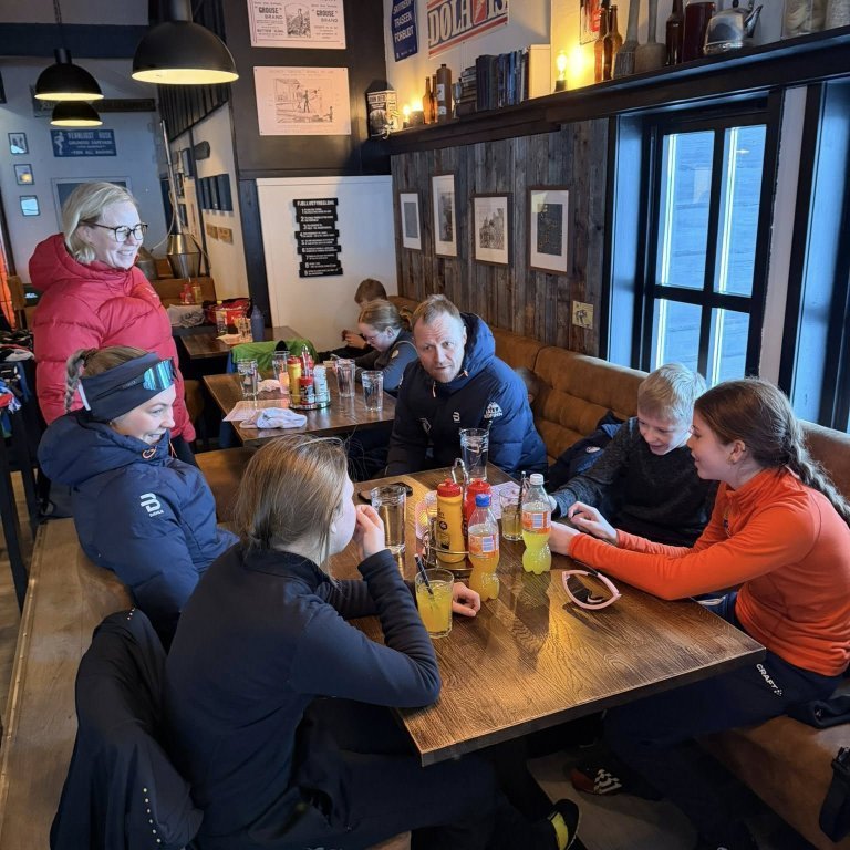 612458619_10232926802697363_1100230843373113272_n