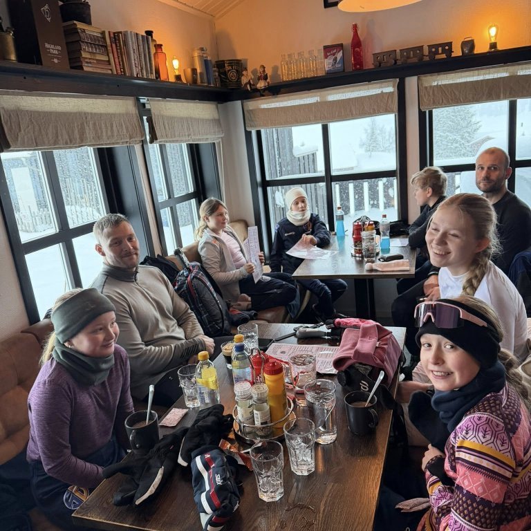 612498223_10232926803017371_8497899310953474081_n