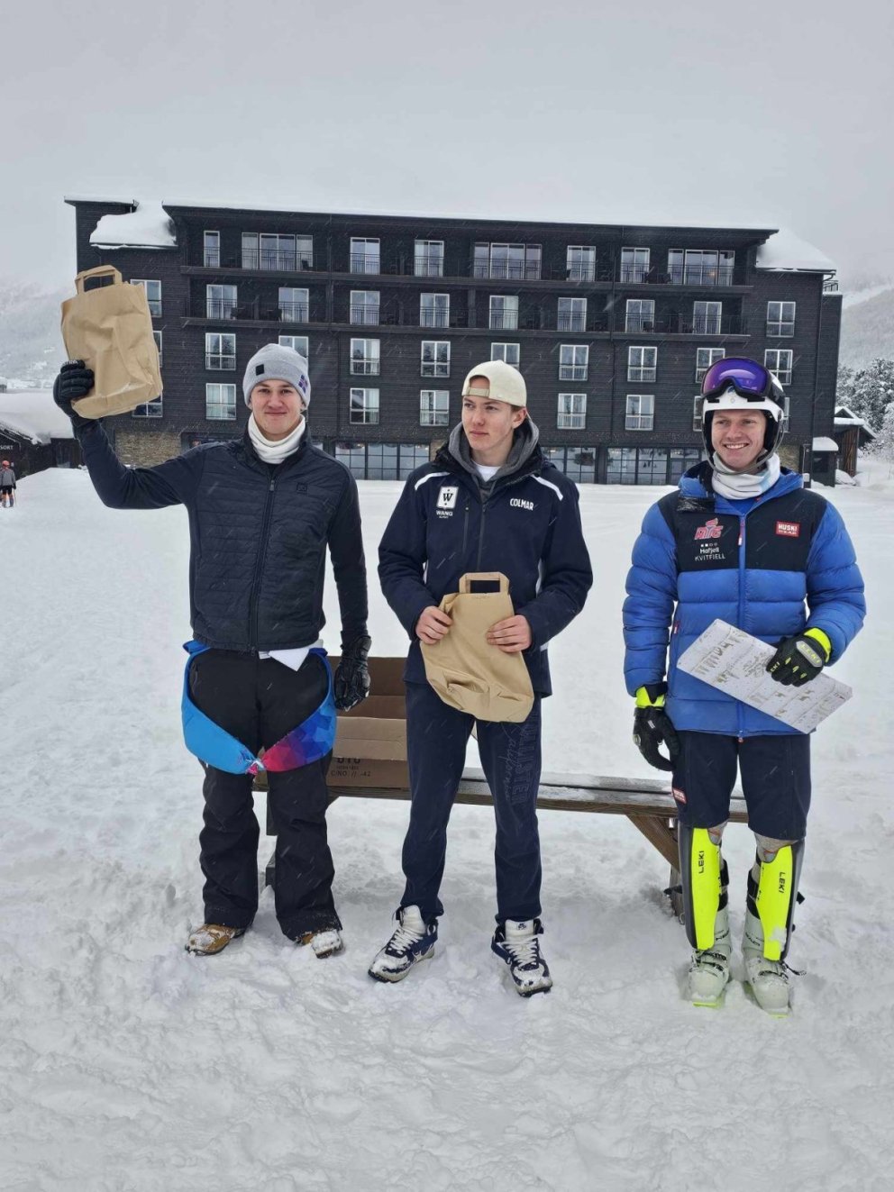 T.v. Matthías Kristinsson 2.sæti í svigi