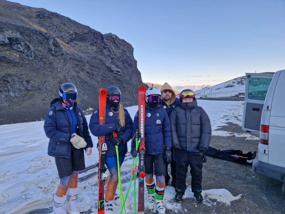 Alpagreina krakkar komnir í Bláfjöll í morgun