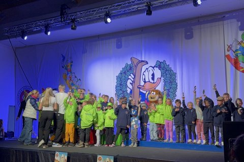 SÓ og SSS hópurinn fær verðlaun fyrir leikjabraut